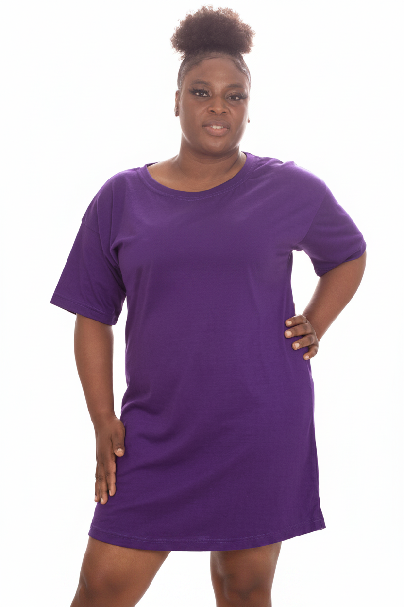 Woman wearing a plain purple dress